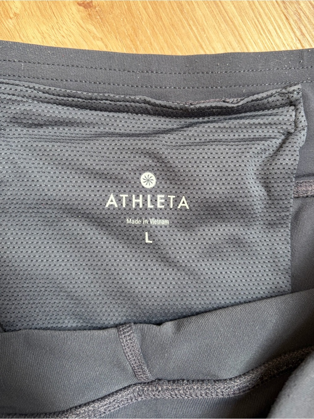 ATHLETA gray 2 In 1 Contender Skirt Capri Leggings Reflective Running Large - Picture 2 of 8